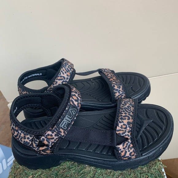 NWT Fila Andros Leopard Velcro Strap Sandal - Picture 8 of 8